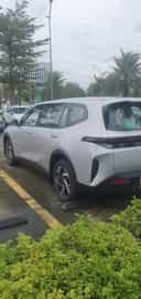 Vinfast Limo Green 2025-2